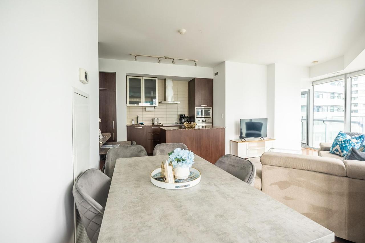 Globalstay. Amazing Downtown Apartments โตรอนโต ภายนอก รูปภาพ