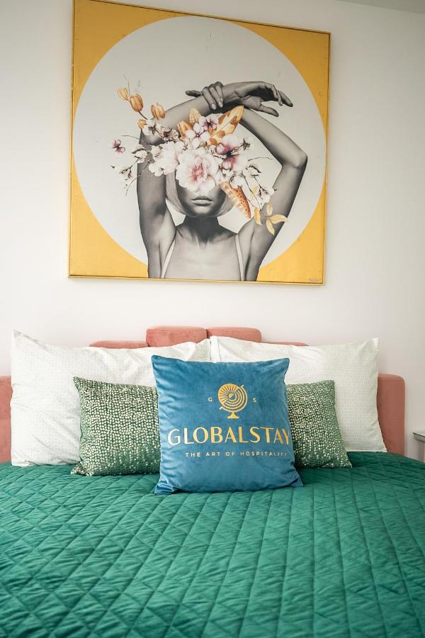 Globalstay. Amazing Downtown Apartments โตรอนโต ภายนอก รูปภาพ